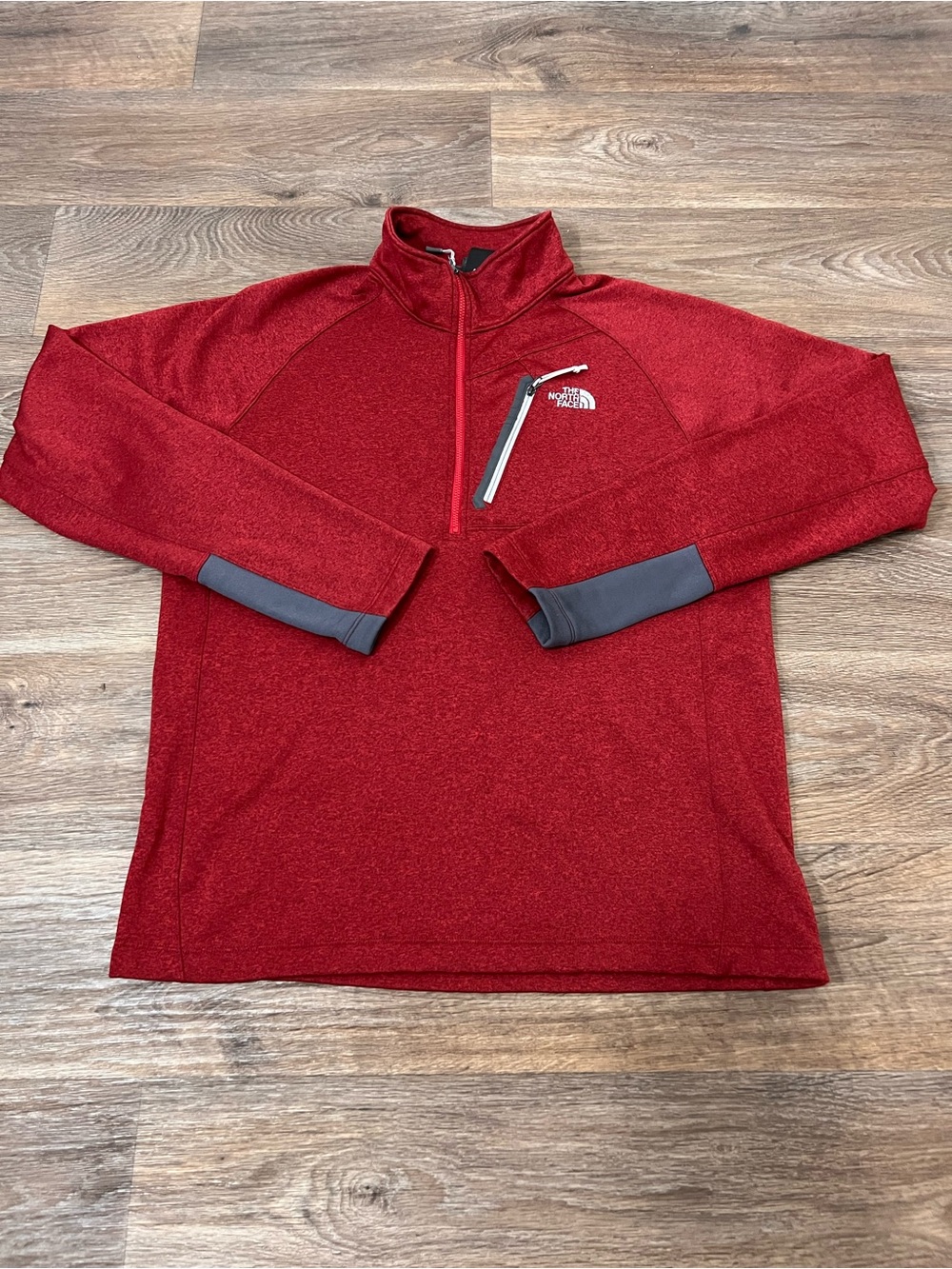 The North Face Men's Red Half-Zip Performance Fleece/A805